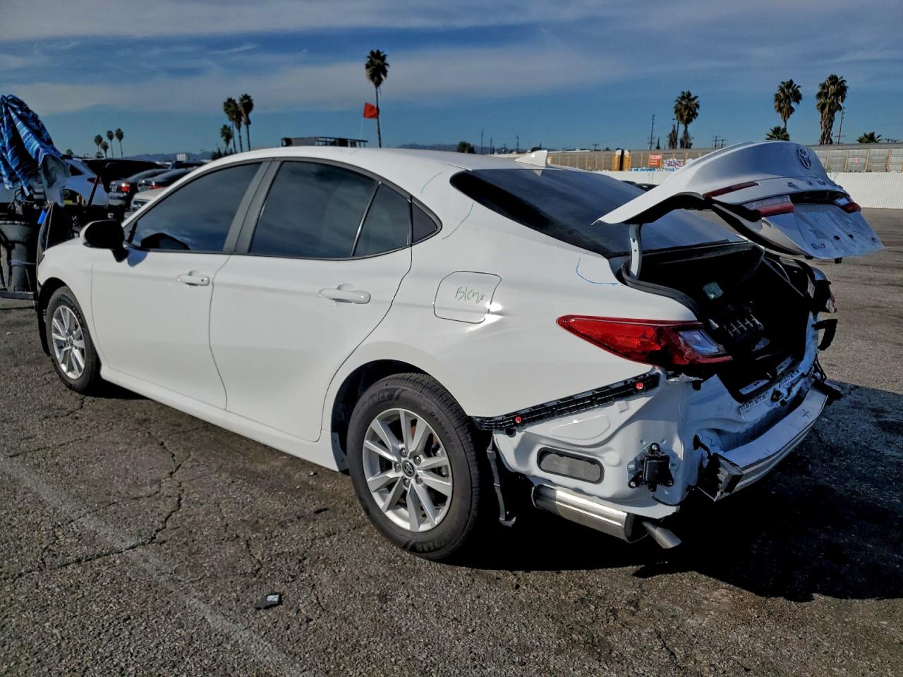 2025 TOYOTA CAMRY XSE photo 2