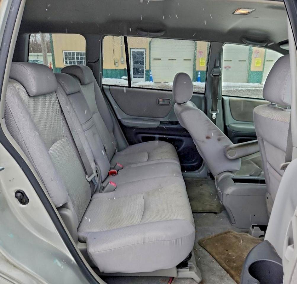2005 TOYOTA HIGHLANDER photo 28