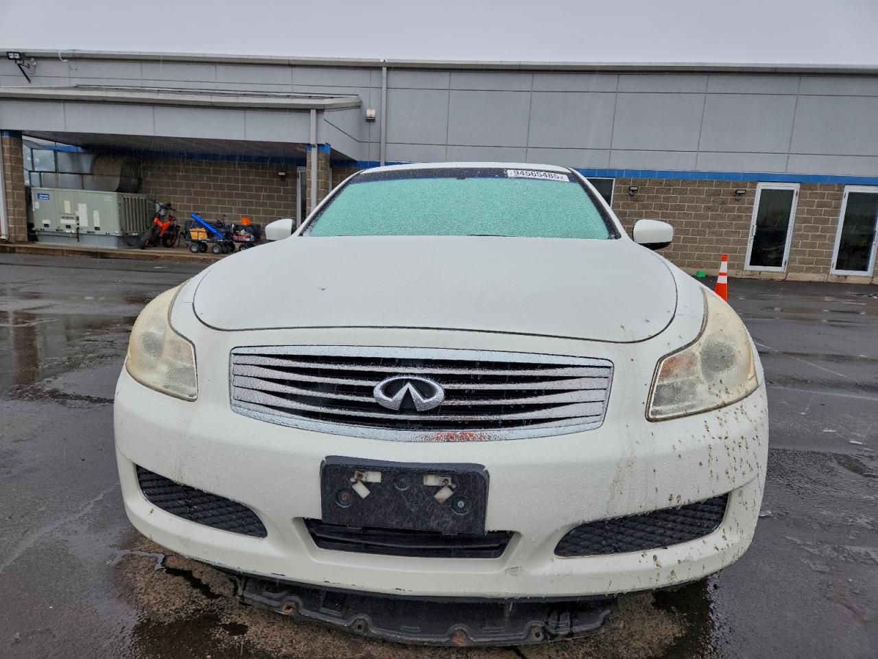 2009 INFINITI G37 photo 9
