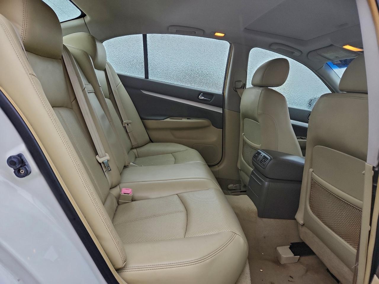 2009 INFINITI G37 photo 19