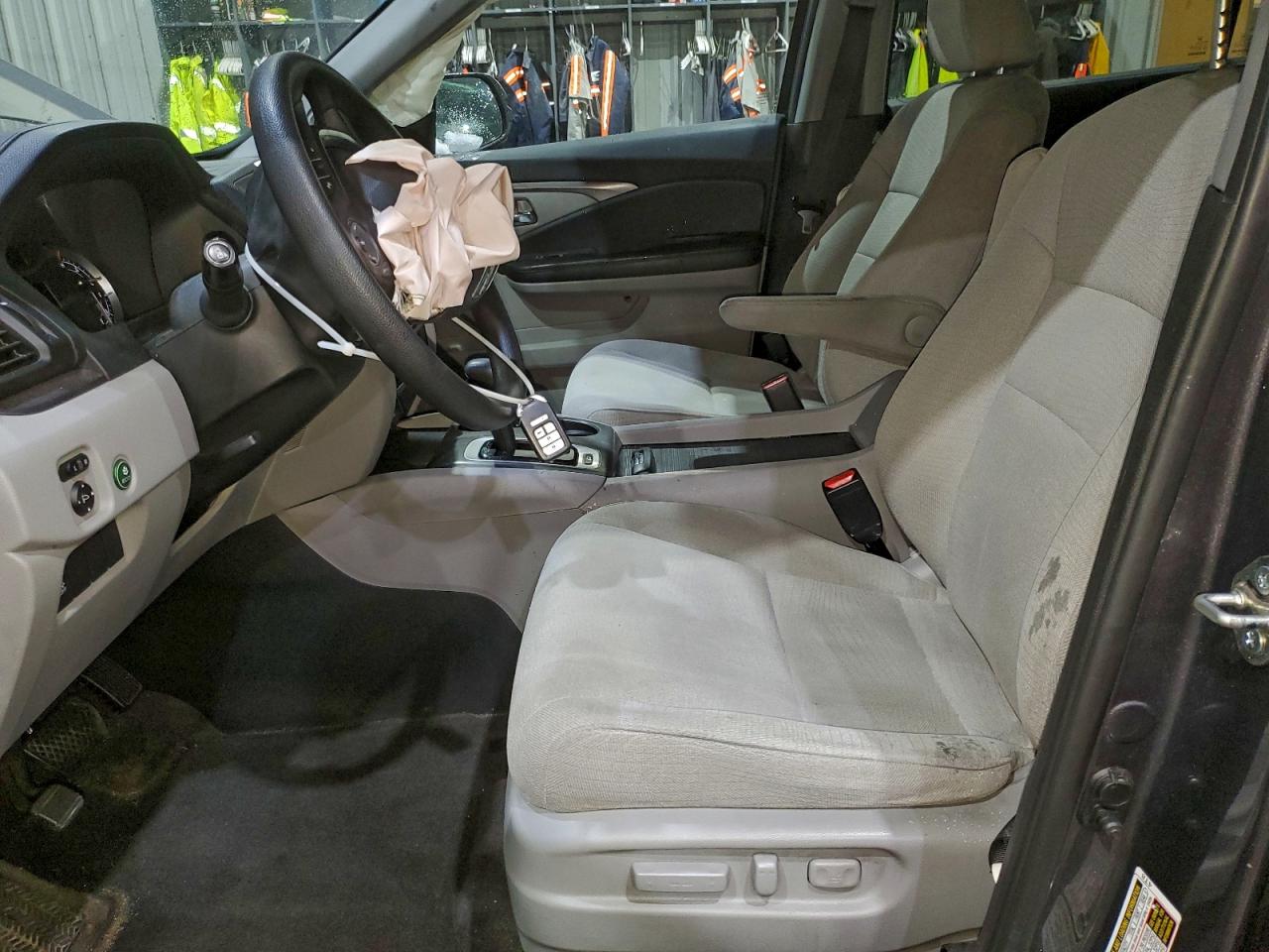 2016 HONDA PILOT EX photo 7