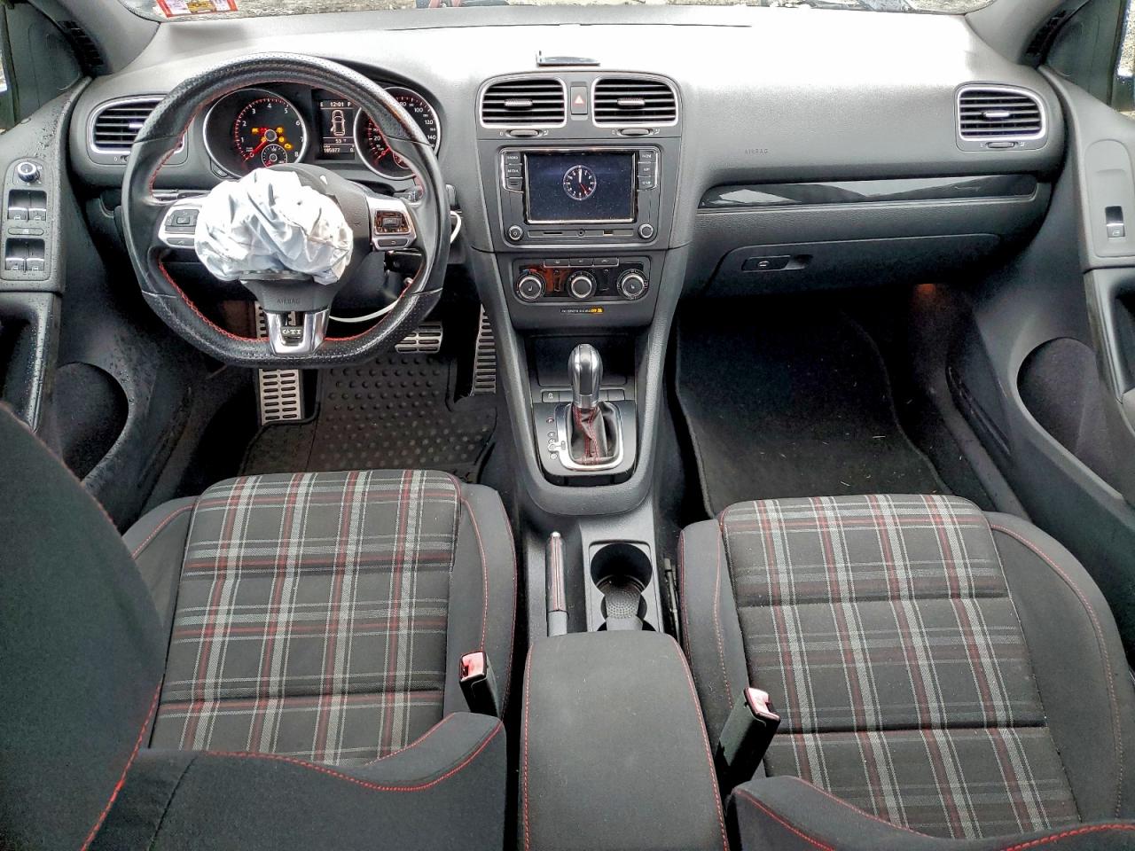 2012 VOLKSWAGEN GTI photo 8