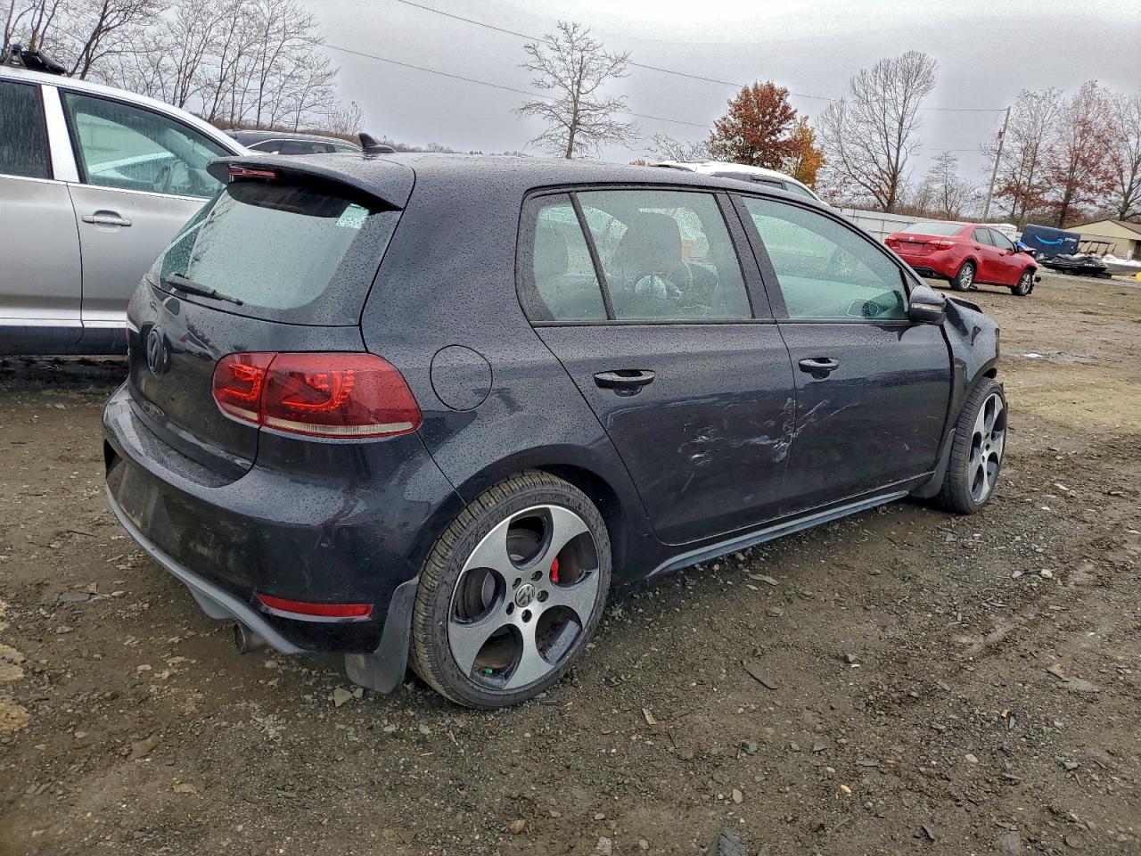 2012 VOLKSWAGEN GTI photo 3