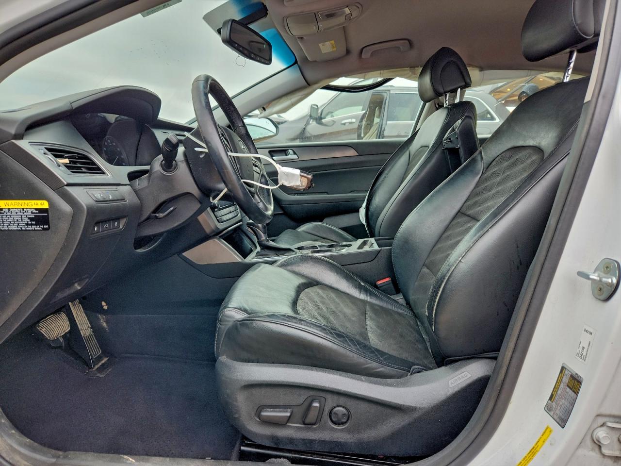 2015 HYUNDAI SONATA SPORT photo 13