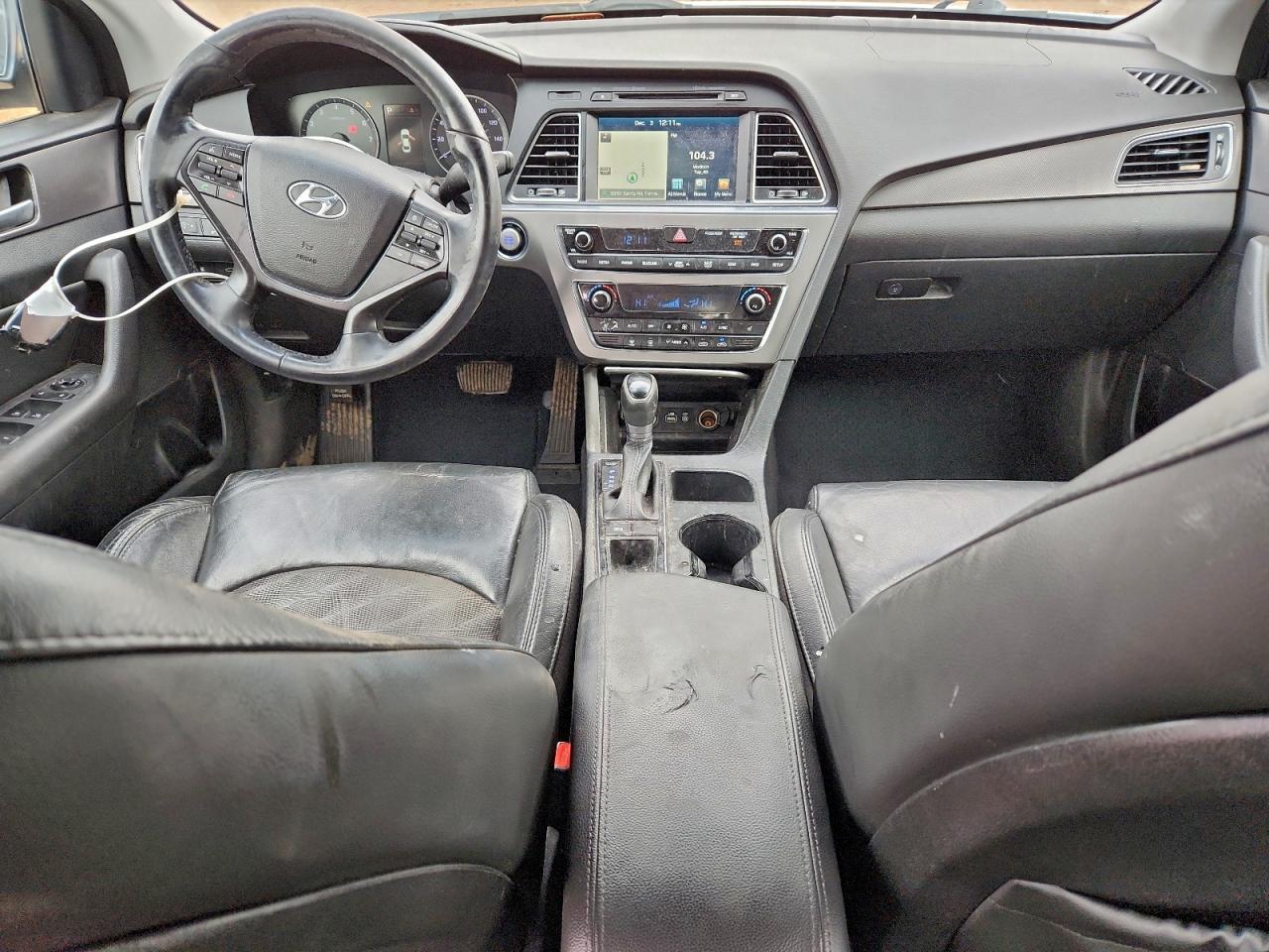 2015 HYUNDAI SONATA SPORT photo 15