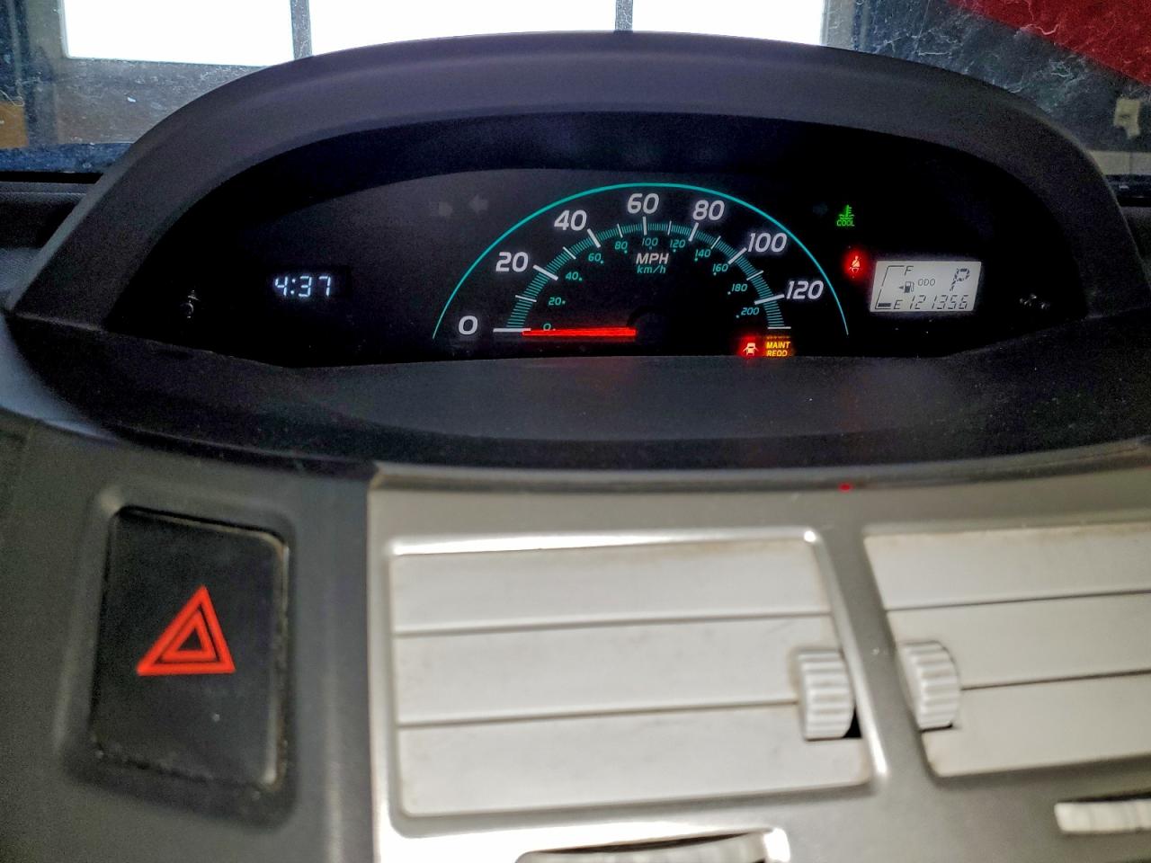 2008 TOYOTA YARIS photo 9