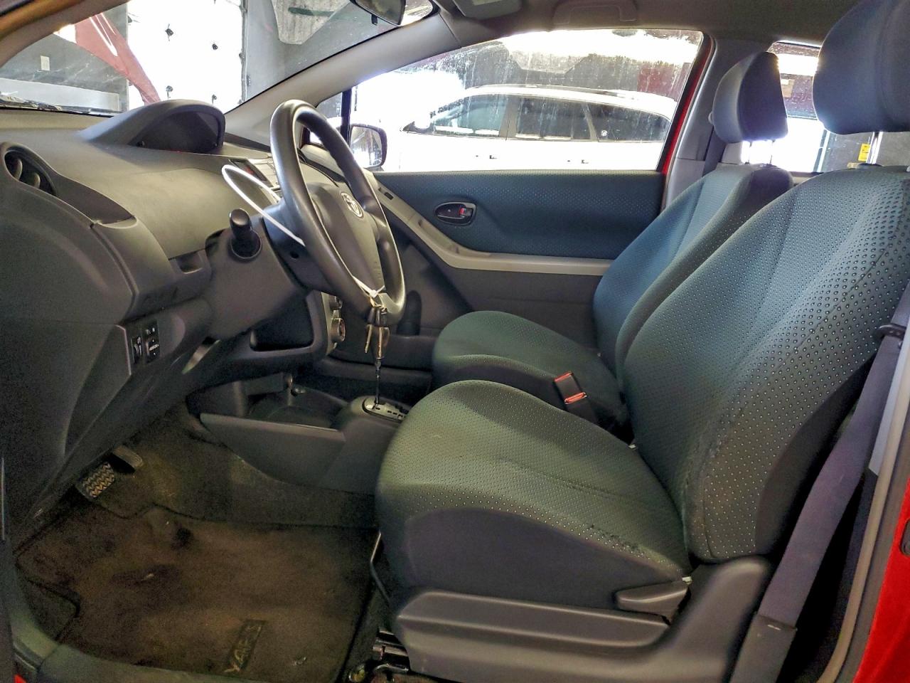 2008 TOYOTA YARIS photo 7