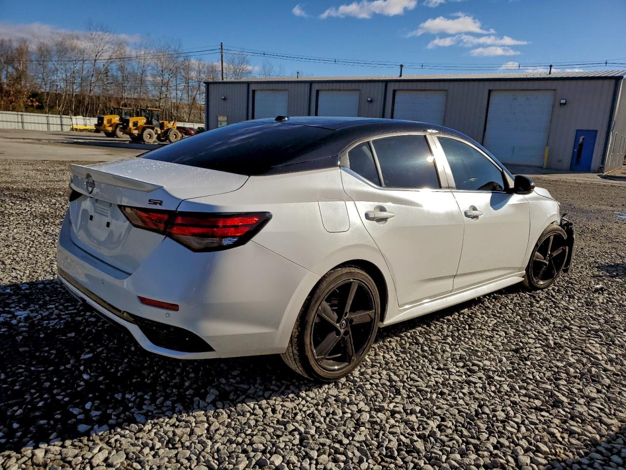 2024 NISSAN SENTRA SR photo 3