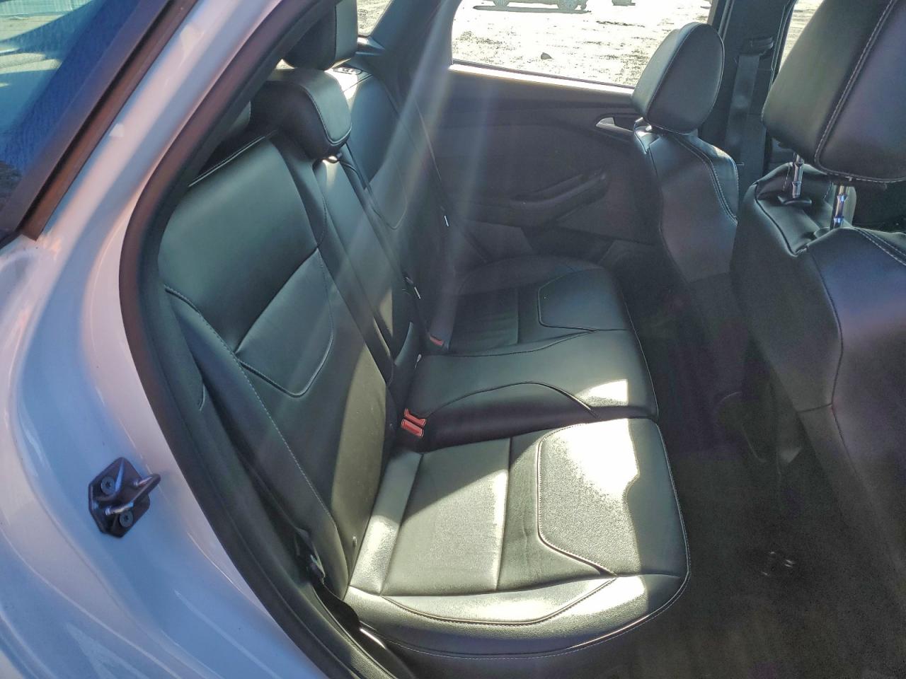 2018 FORD FOCUS ST photo 19