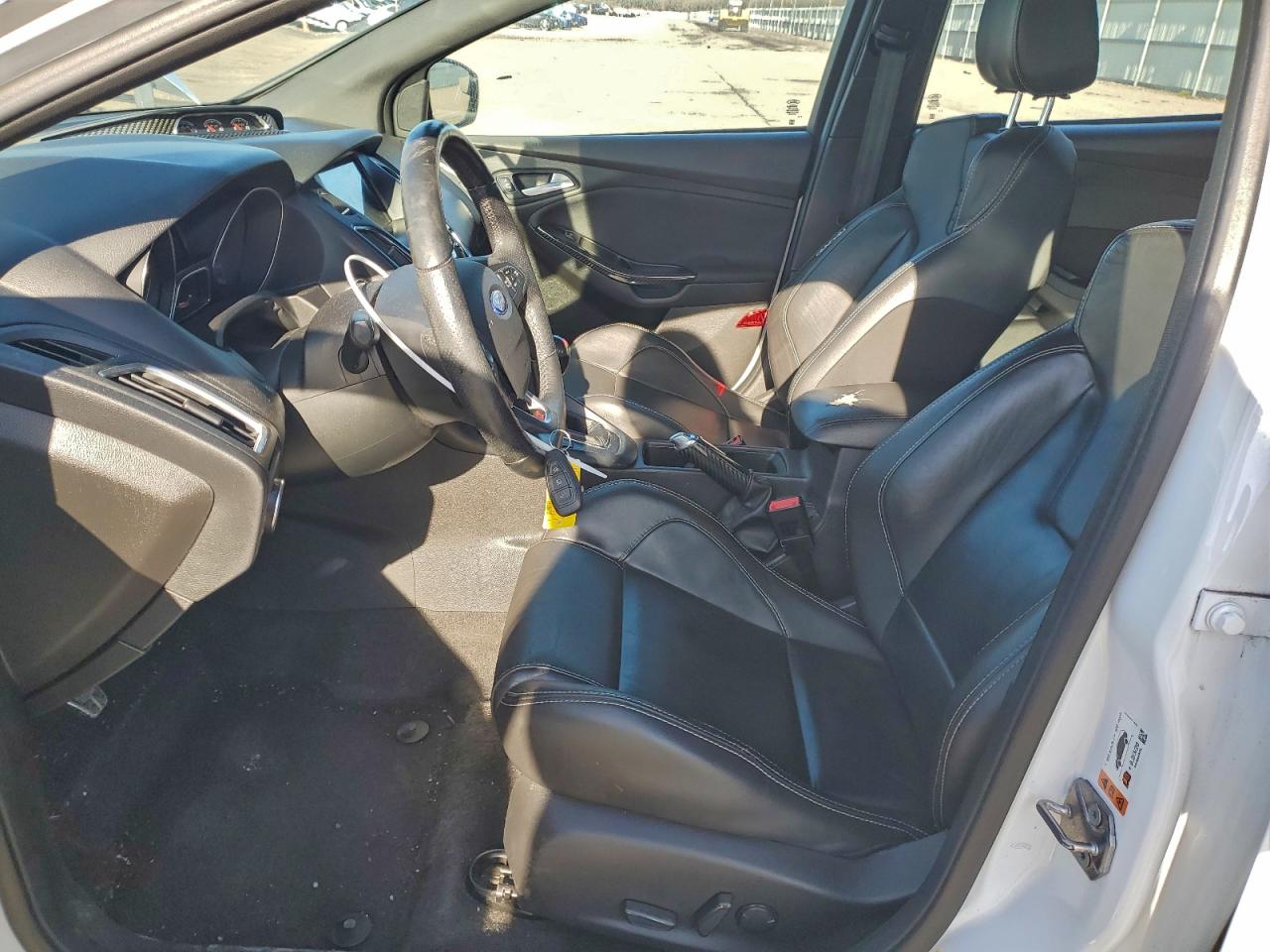 2018 FORD FOCUS ST photo 13