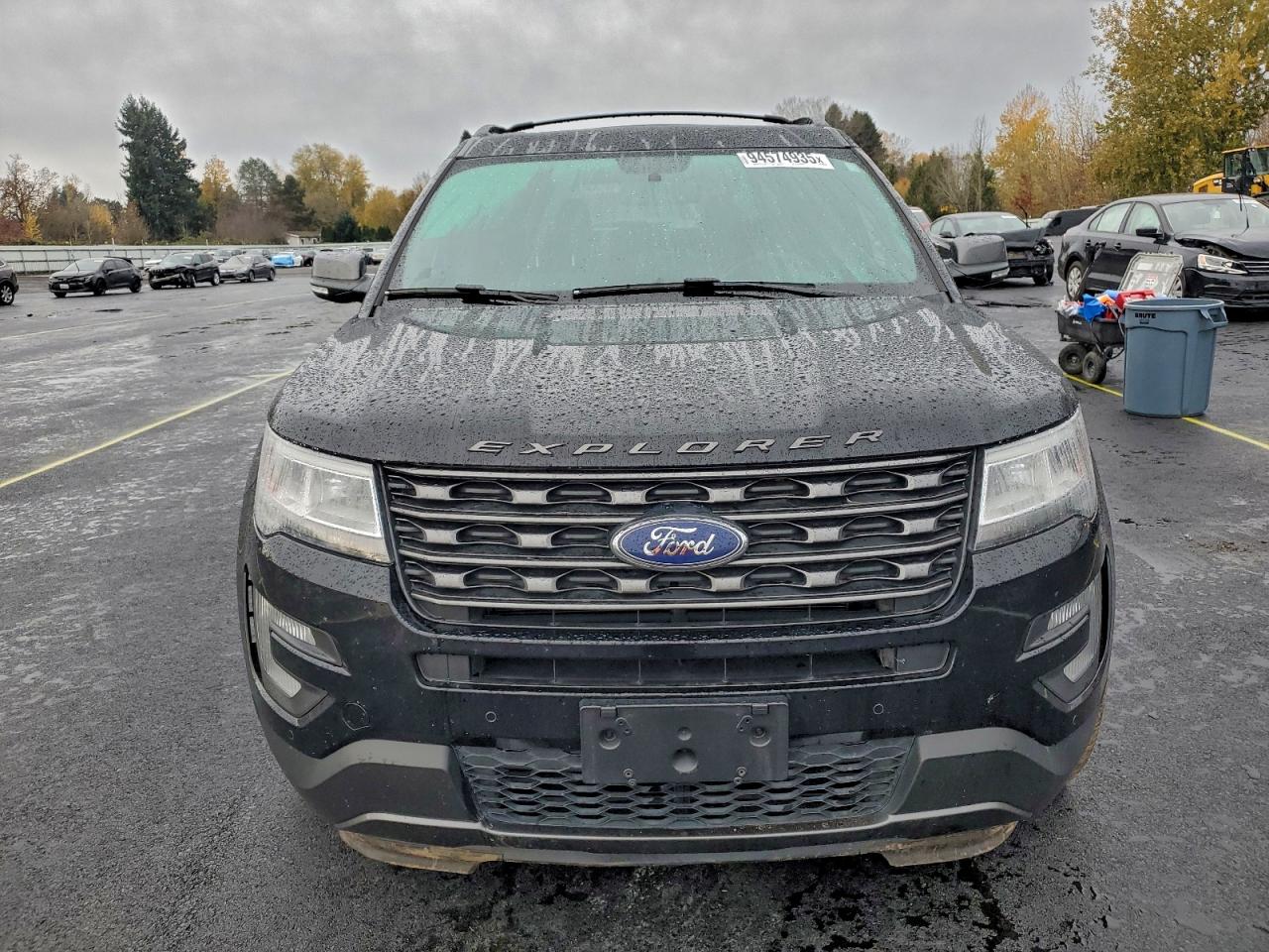 2017 FORD EXPLORER XLT photo 5