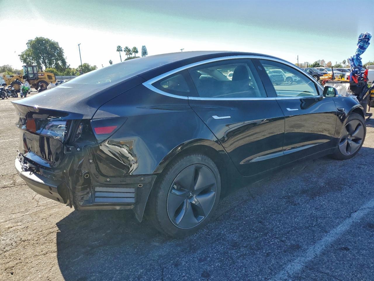 2019 TESLA MODEL 3 photo 3