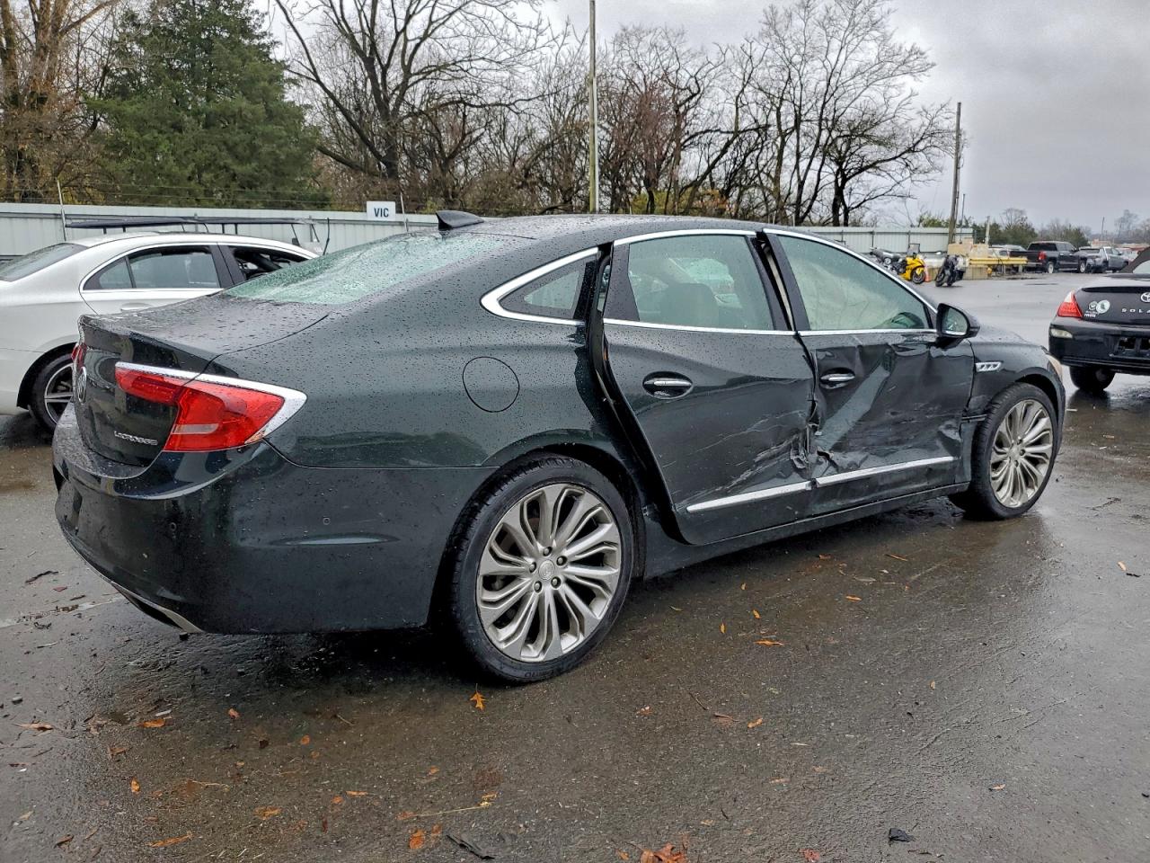 2017 BUICK LACROSSE PREMIUM photo 3
