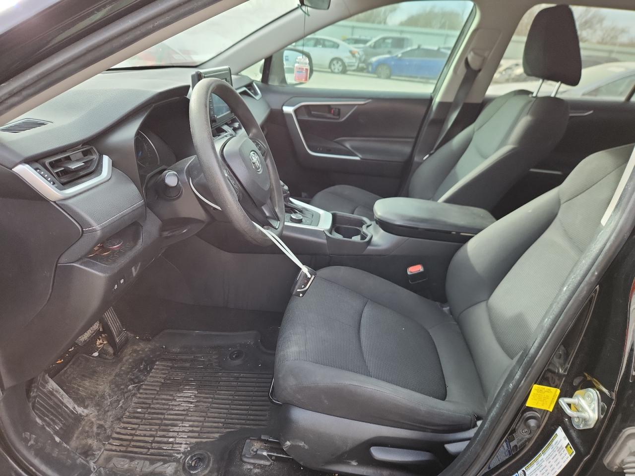 2019 TOYOTA RAV4 LE photo 13