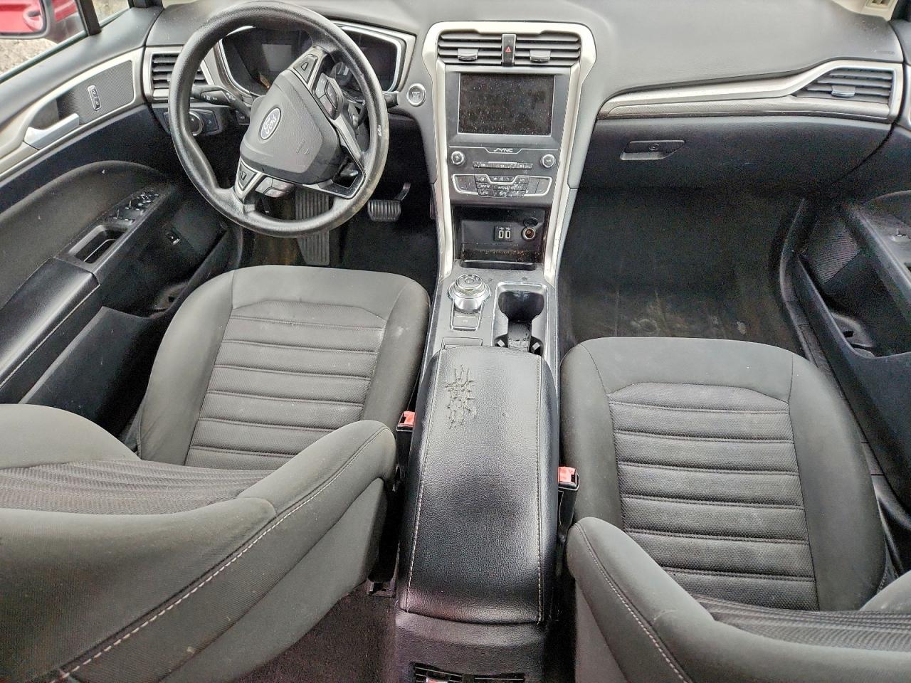 2019 FORD FUSION SE photo 8