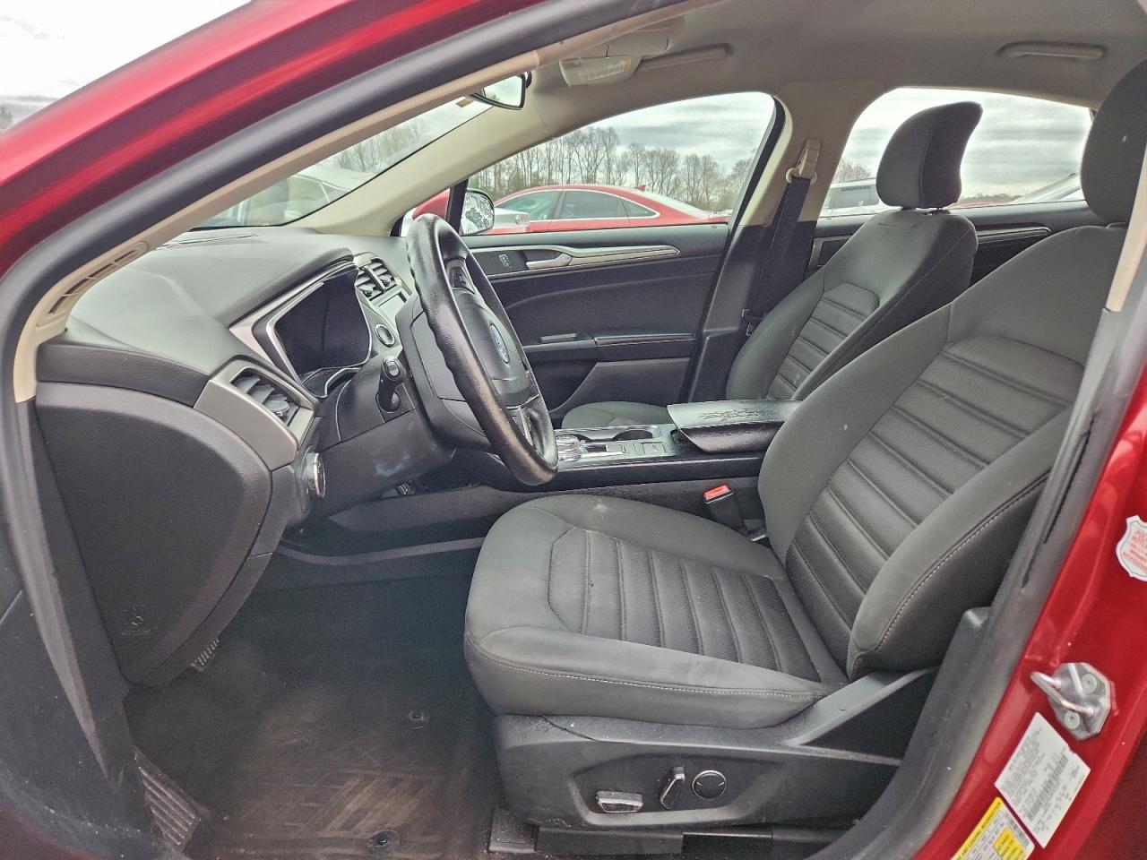 2019 FORD FUSION SE photo 7