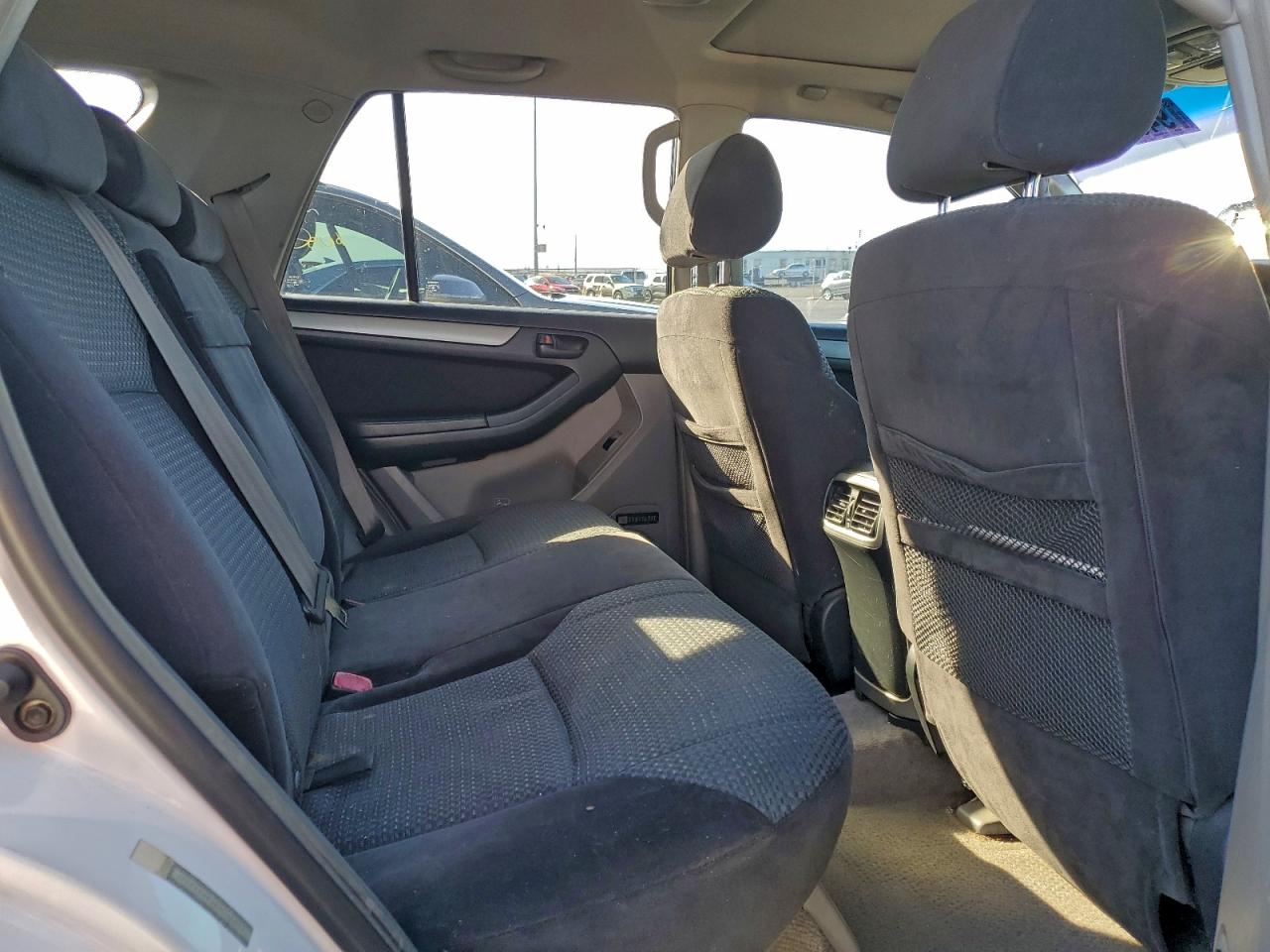2005 TOYOTA 4RUNNER SR5 photo 11
