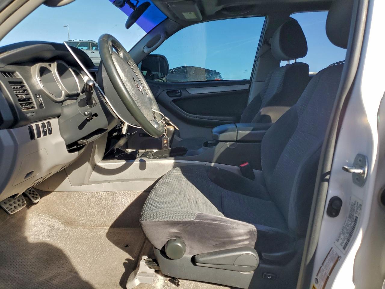 2005 TOYOTA 4RUNNER SR5 photo 7