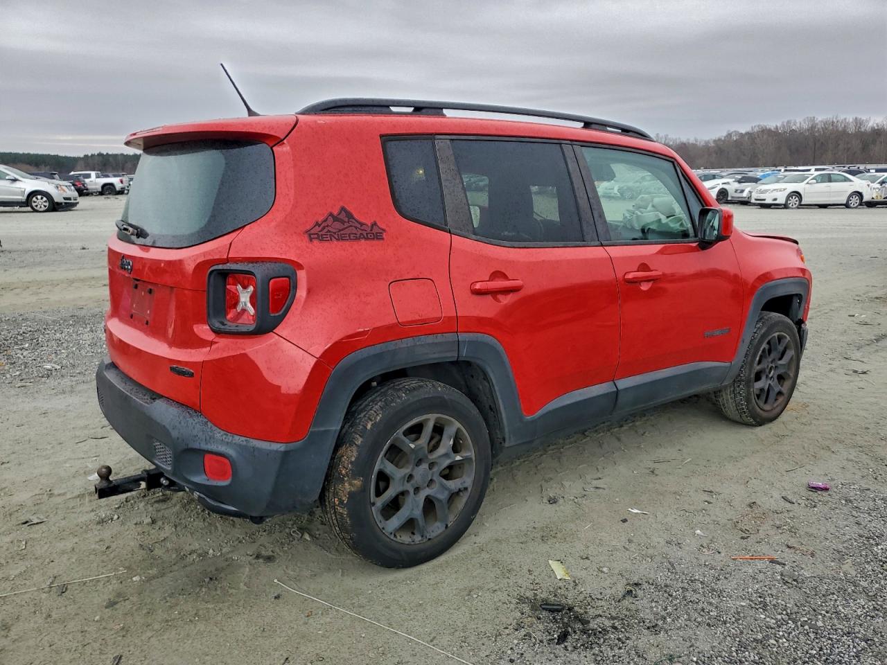 2015 JEEP RENEGADE photo 3