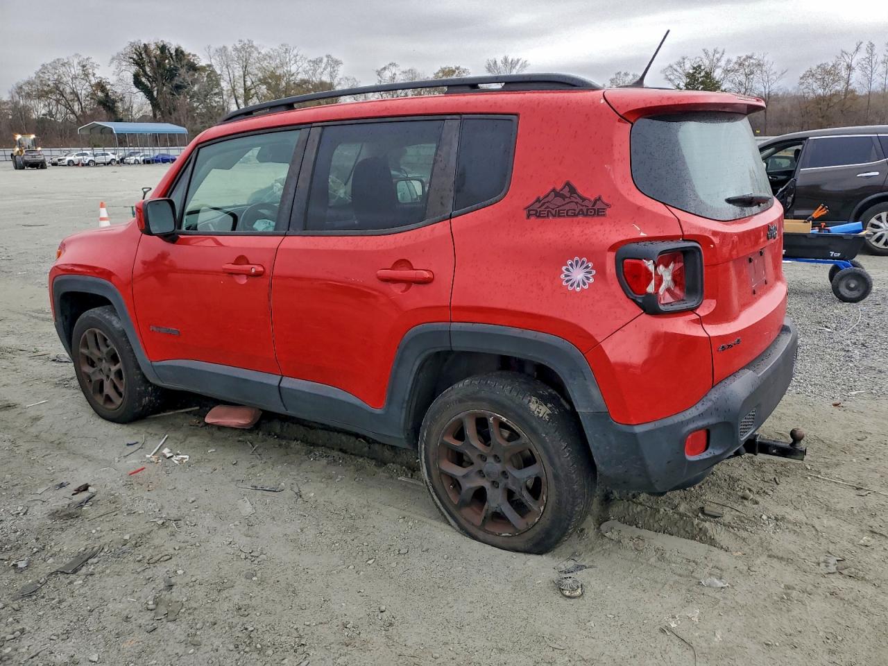 2015 JEEP RENEGADE photo 2