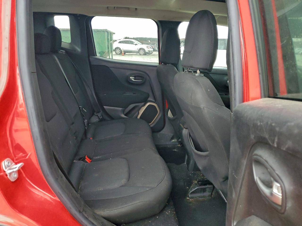 2015 JEEP RENEGADE photo 10