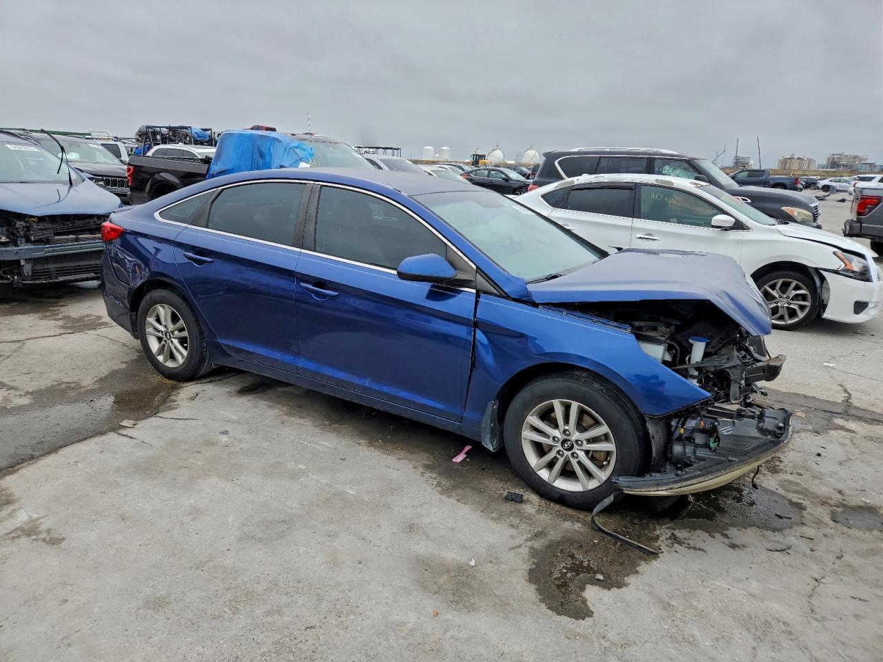 2015 HYUNDAI SONATA SE photo 4