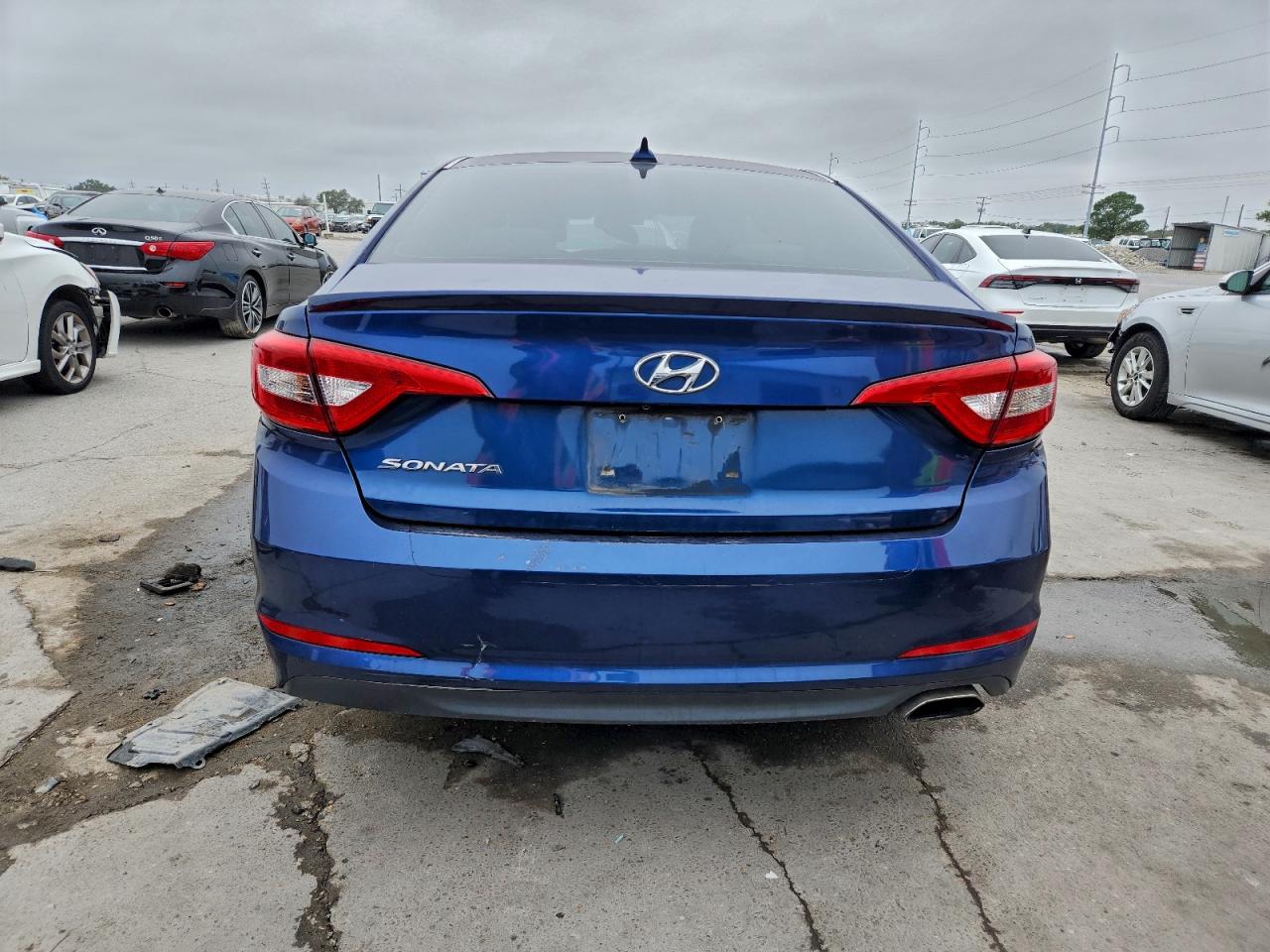 2015 HYUNDAI SONATA SE photo 6