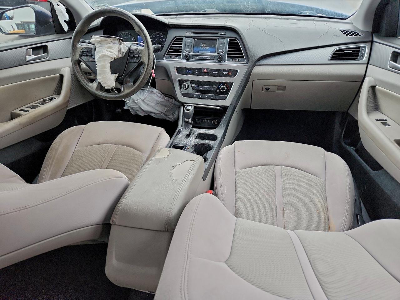 2015 HYUNDAI SONATA SE photo 8