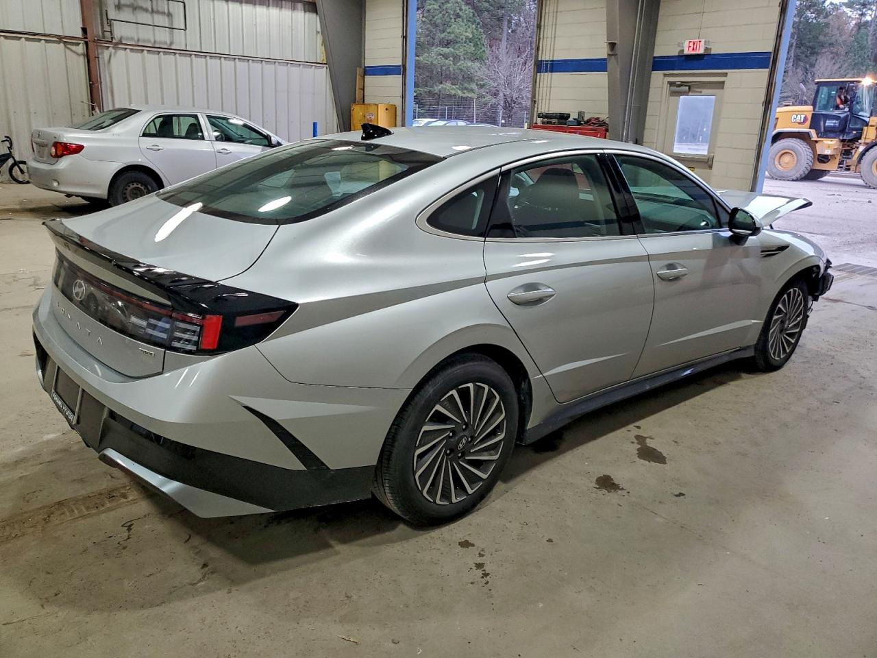 2025 HYUNDAI SONATA HYBRID photo 5
