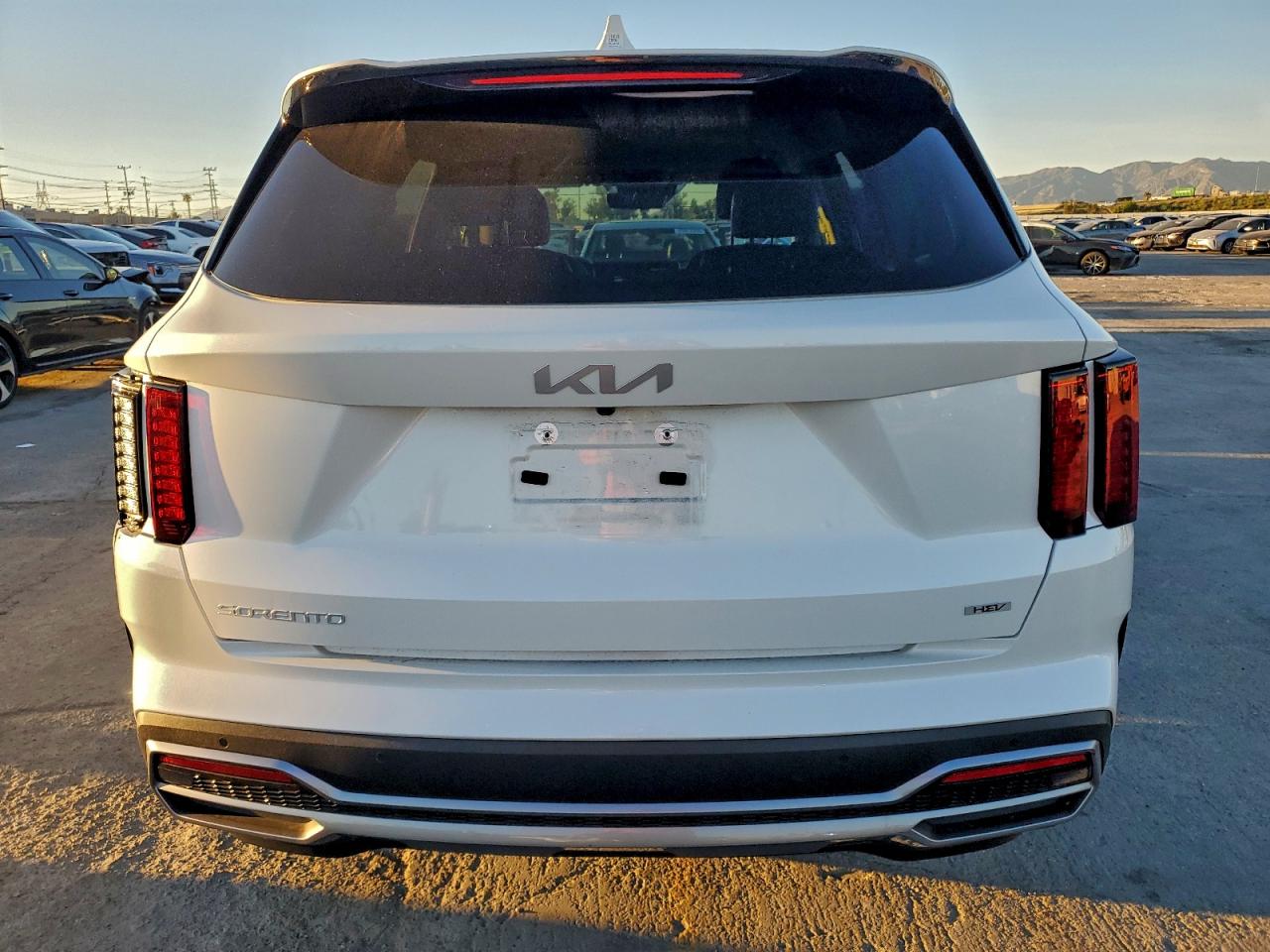 2024 KIA SORENTO EX photo 6