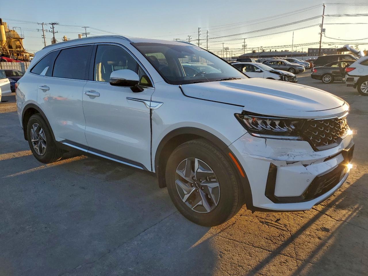 2024 KIA SORENTO EX photo 4