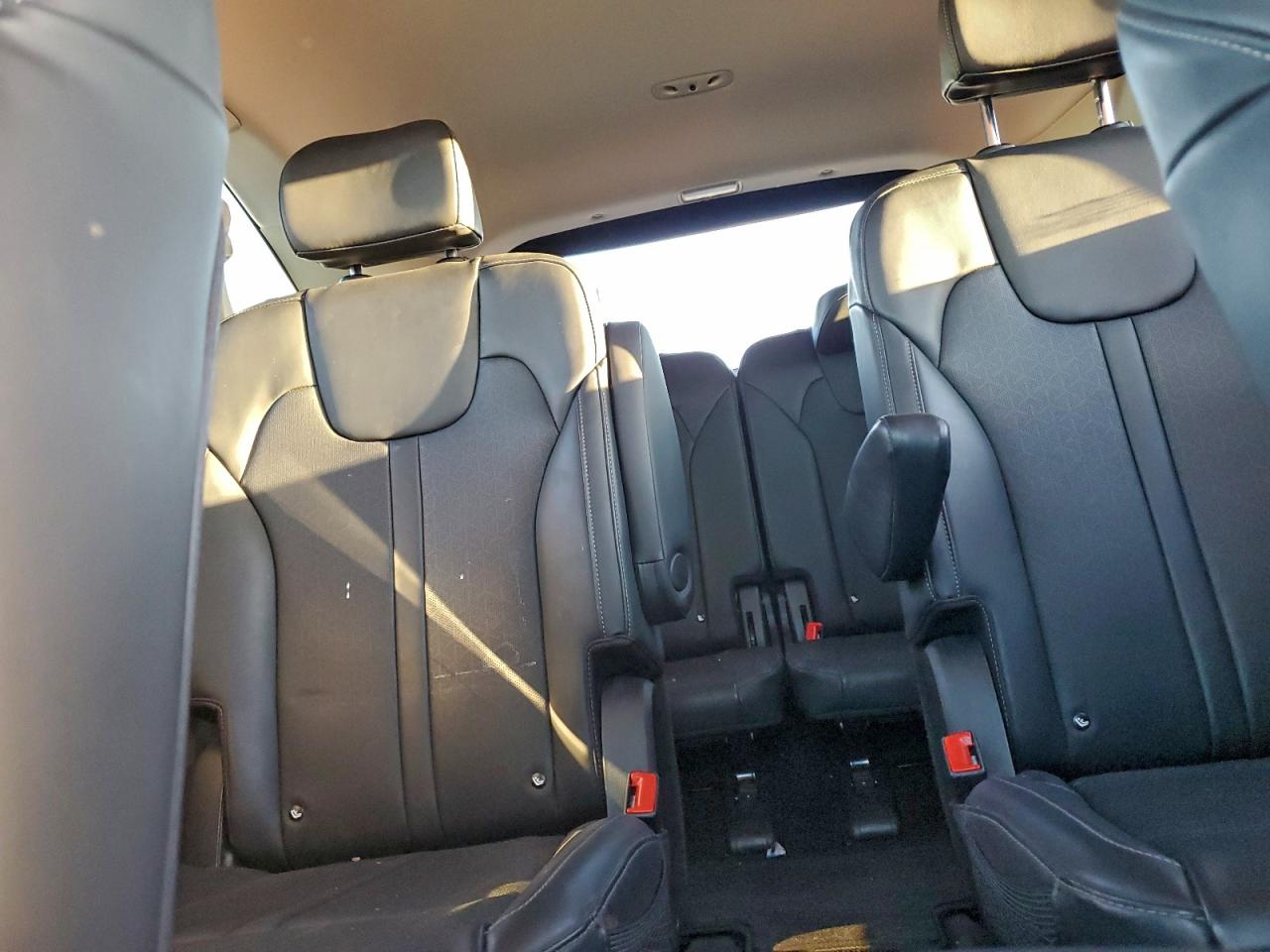 2024 KIA SORENTO EX photo 10