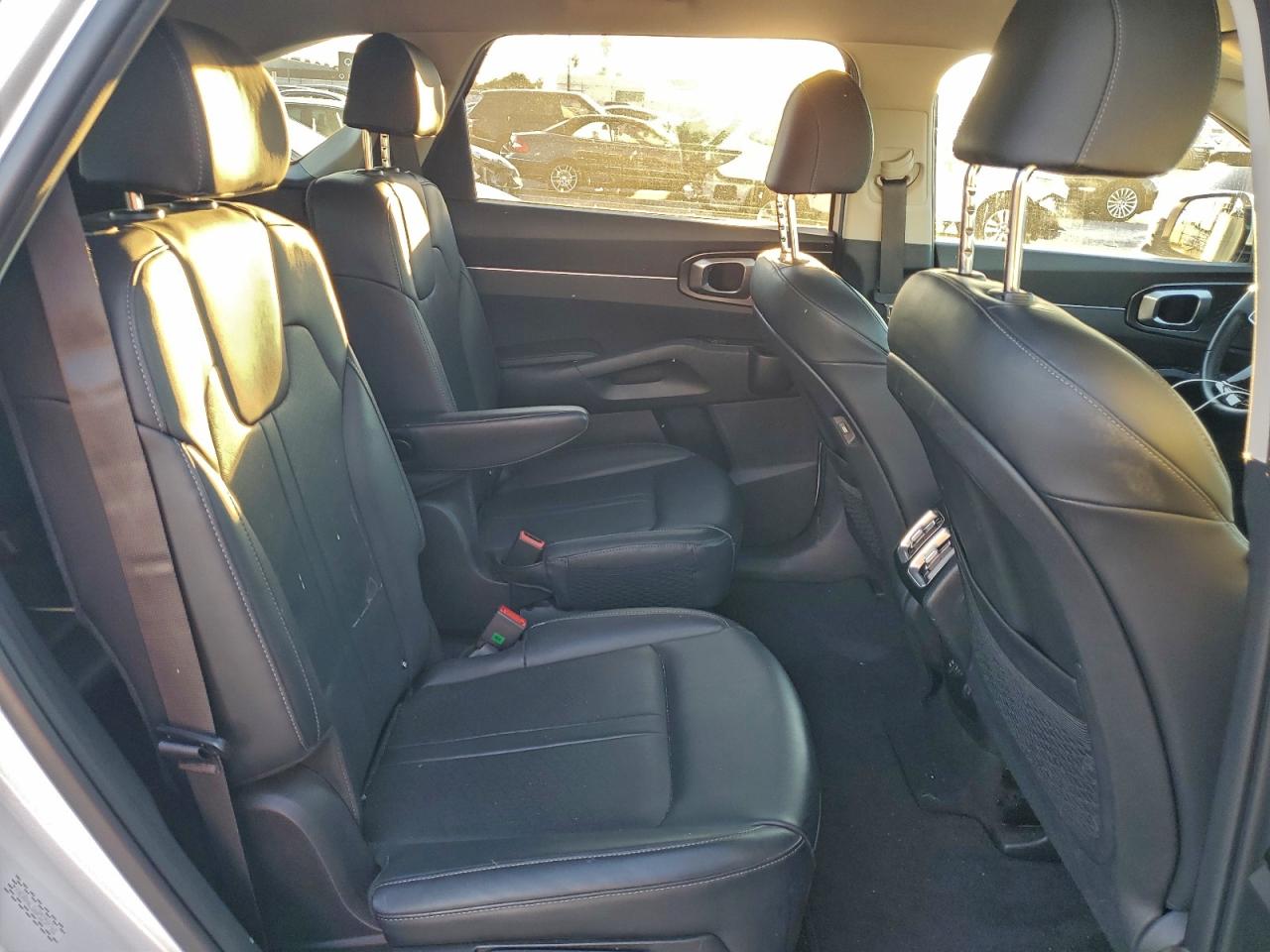 2024 KIA SORENTO EX photo 11