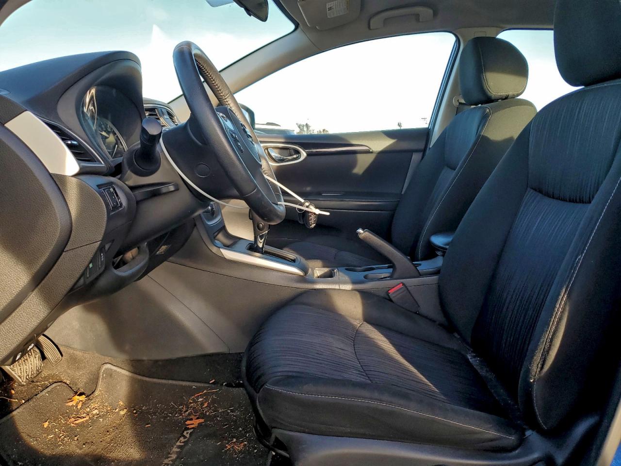 2019 NISSAN SENTRA S photo 7