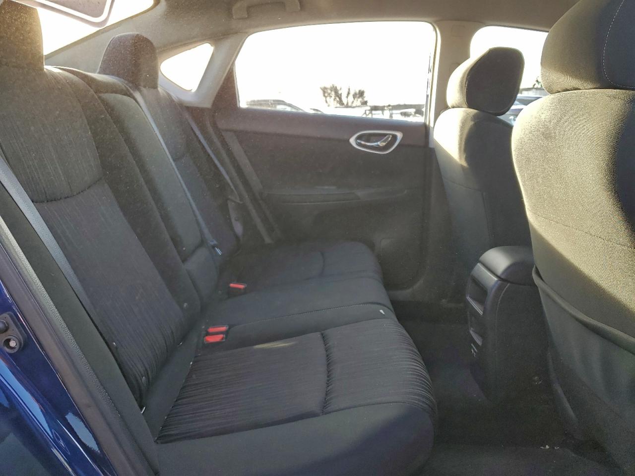 2019 NISSAN SENTRA S photo 10