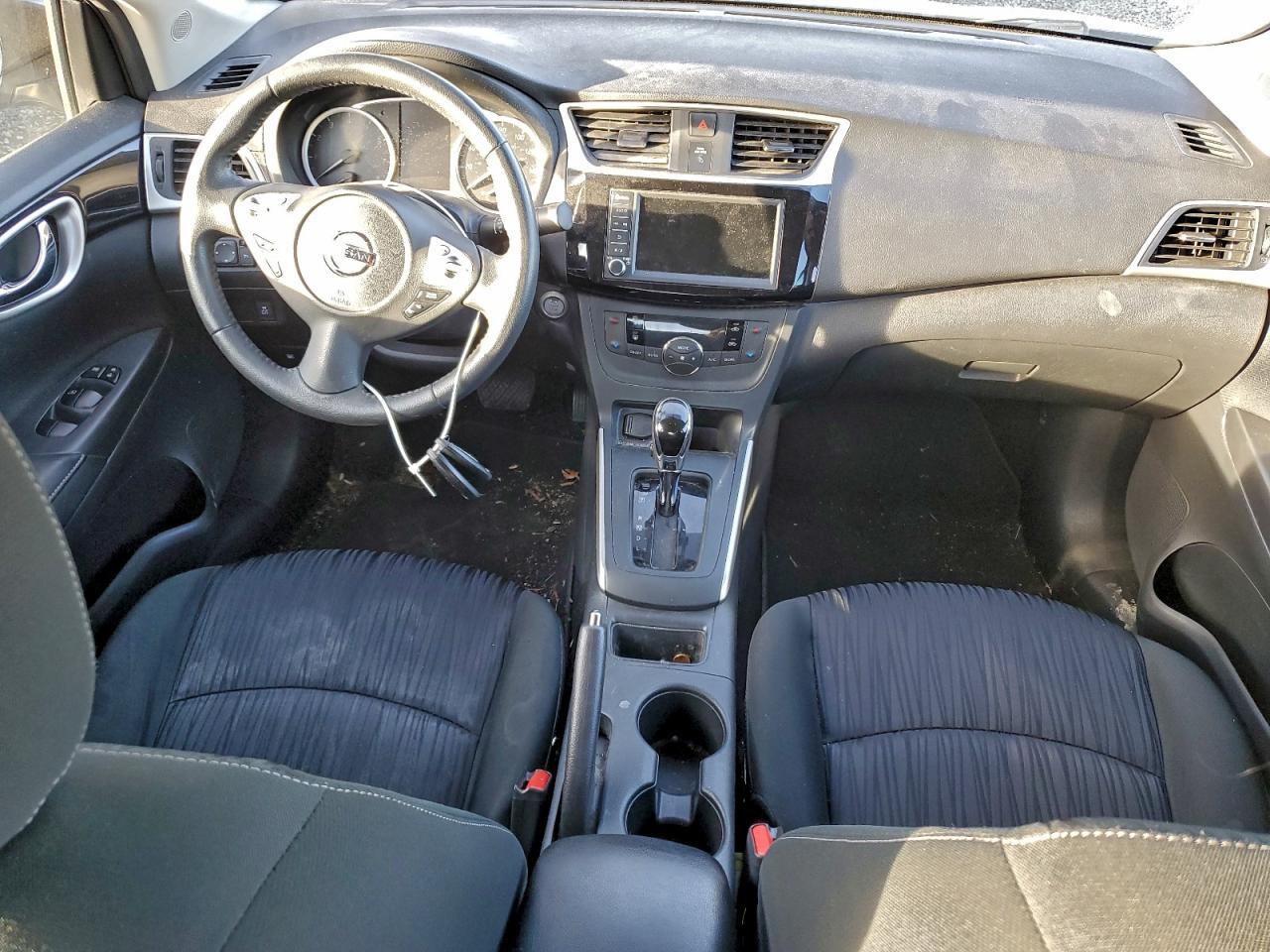 2019 NISSAN SENTRA S photo 8