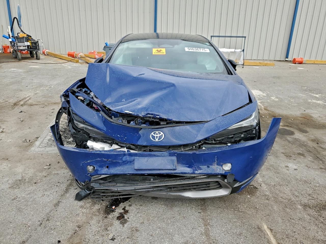 2025 TOYOTA PRIUS LE photo 13