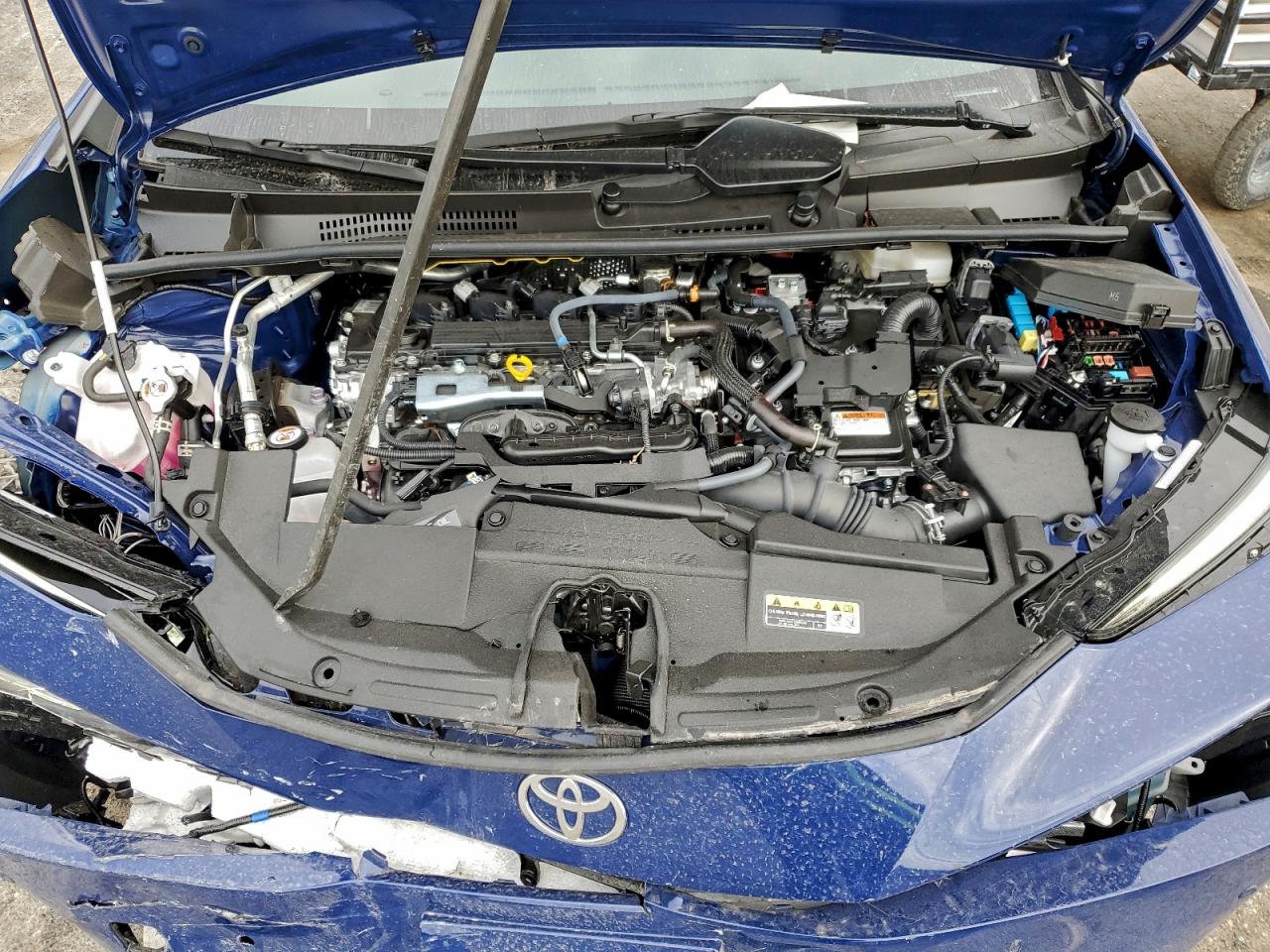 2025 TOYOTA PRIUS LE photo 31