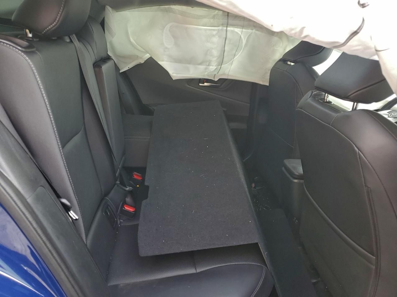 2025 TOYOTA PRIUS LE photo 28