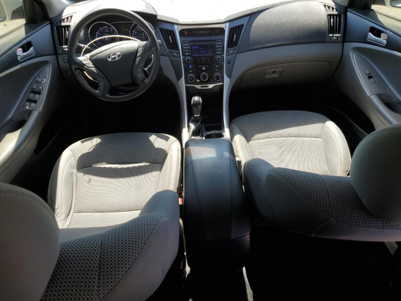 2014 HYUNDAI SONATA GLS photo 15