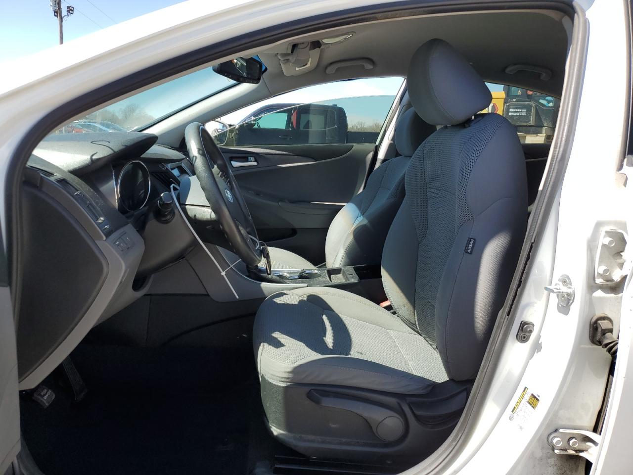 2014 HYUNDAI SONATA GLS photo 13
