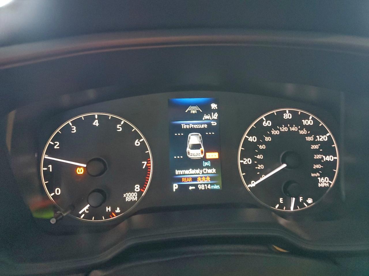 2025 TOYOTA COROLLA LE photo 17