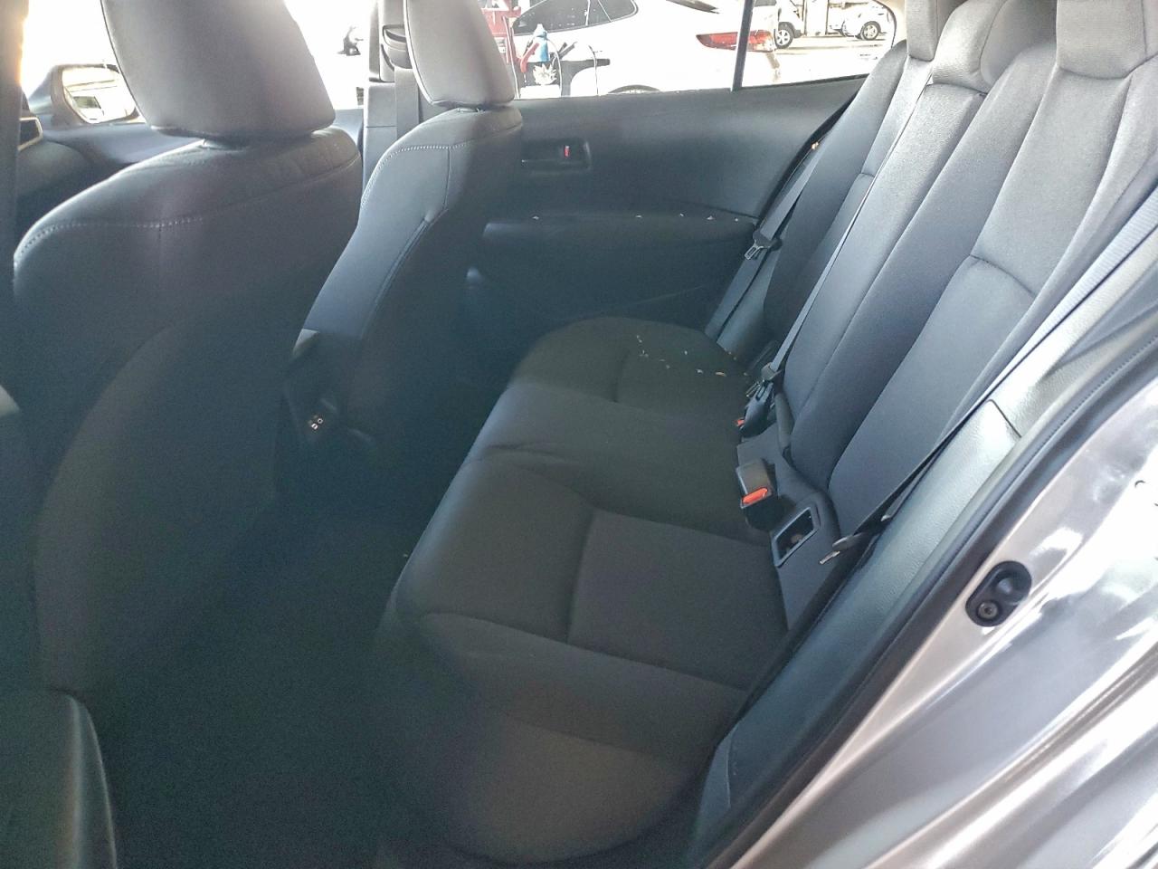 2025 TOYOTA COROLLA LE photo 19