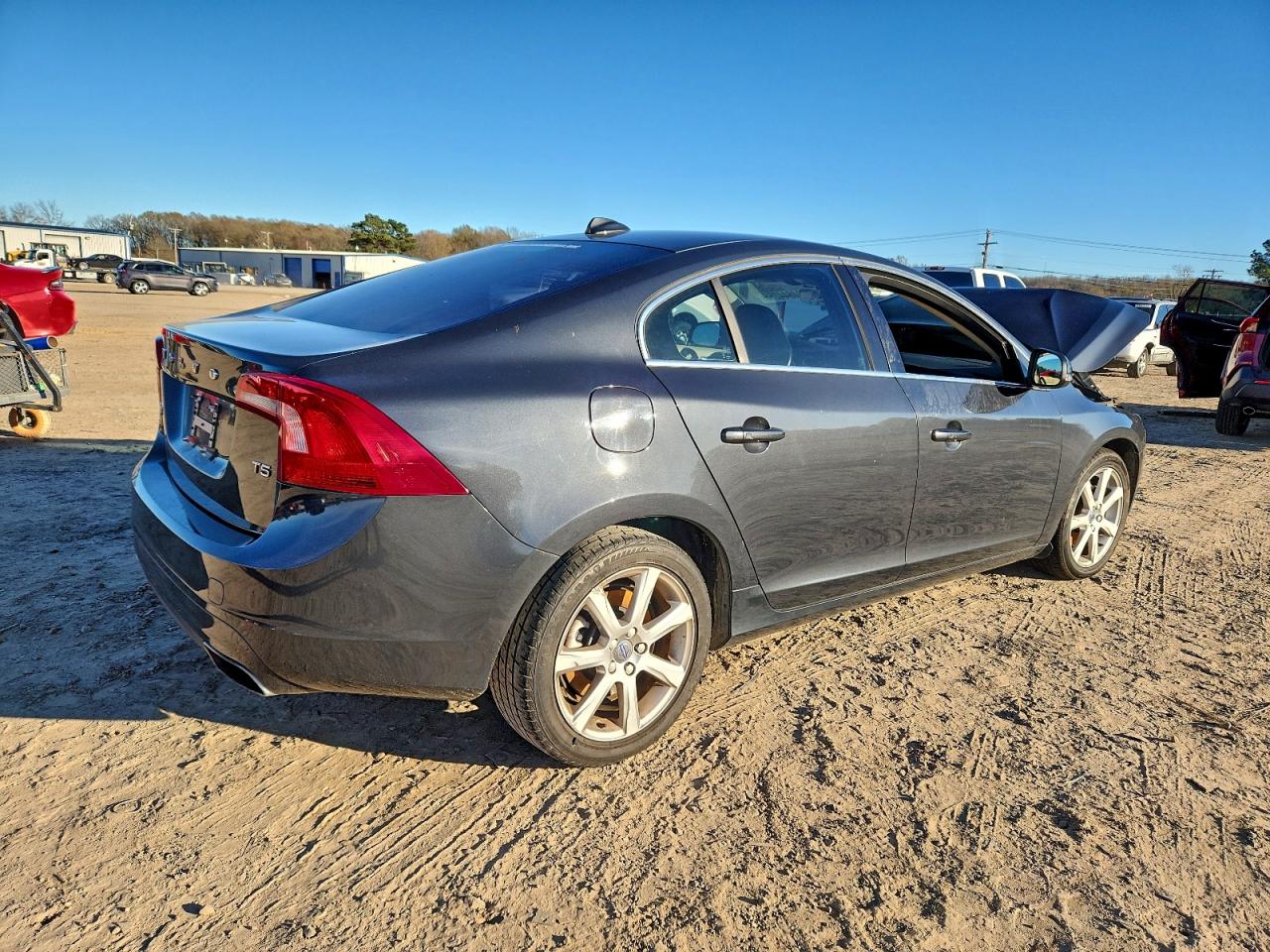 2016 VOLVO S60 PREMIER photo 3