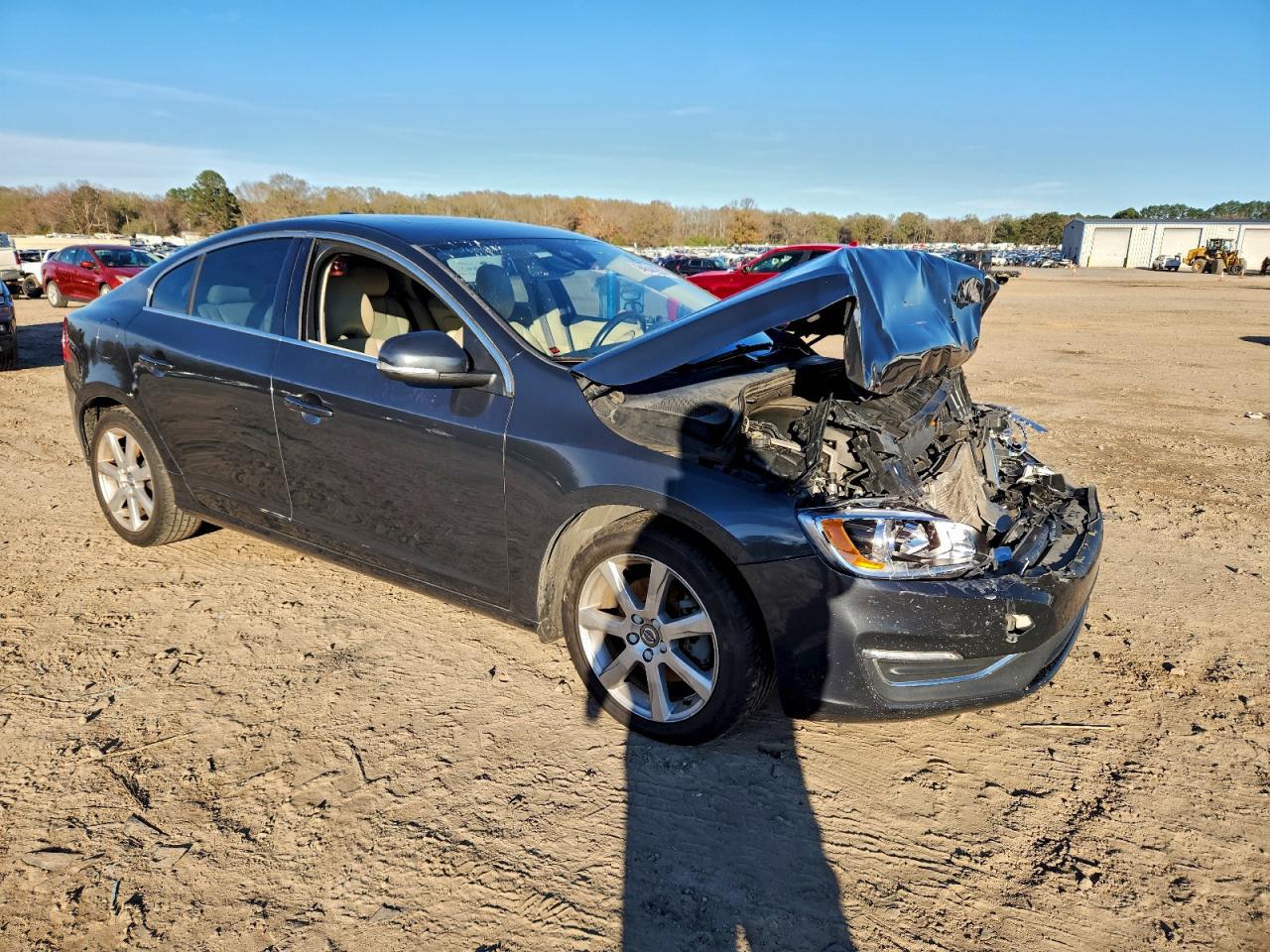 2016 VOLVO S60 PREMIER photo 4