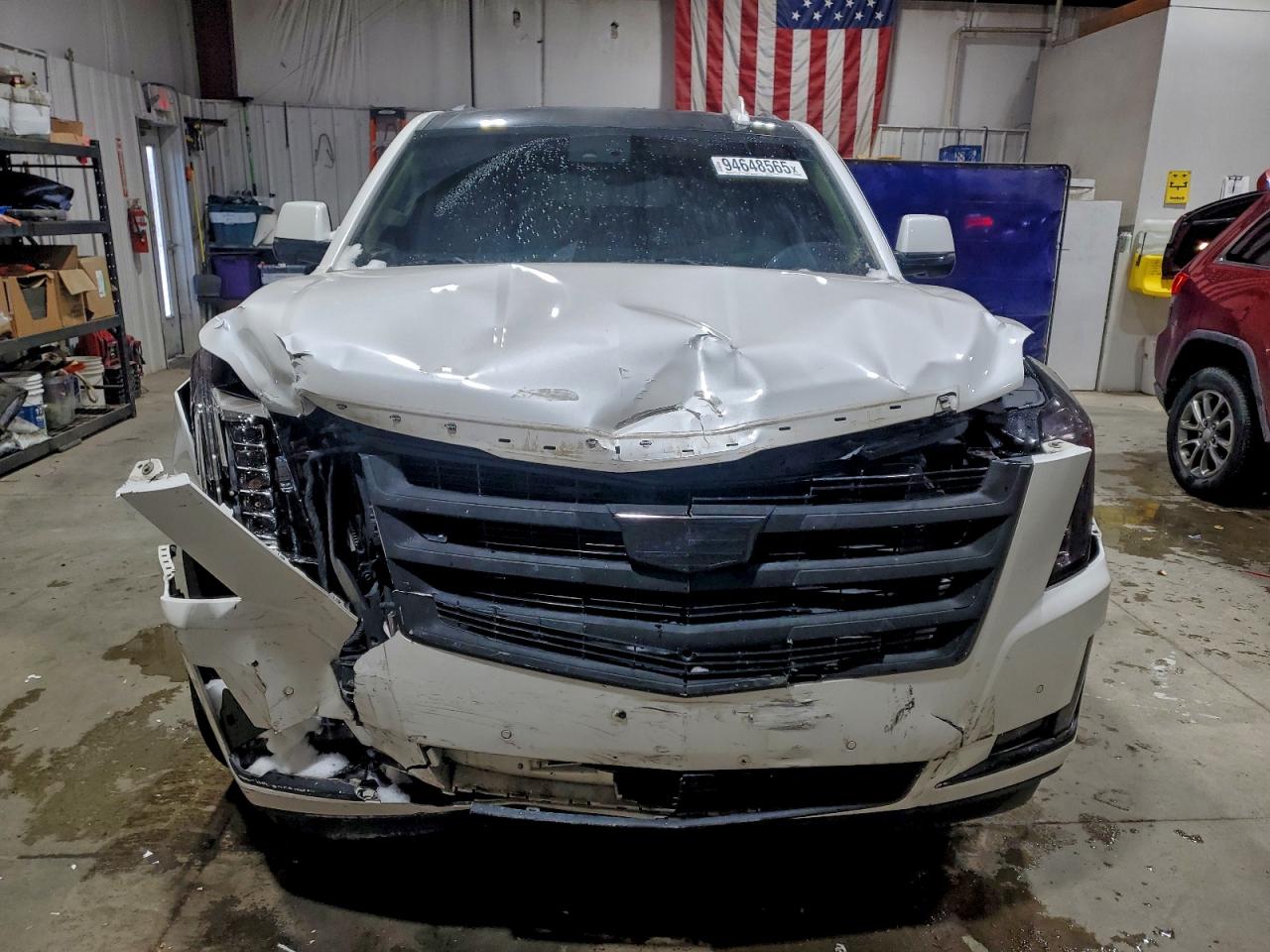2016 CADILLAC ESCALADE LUXURY photo 5