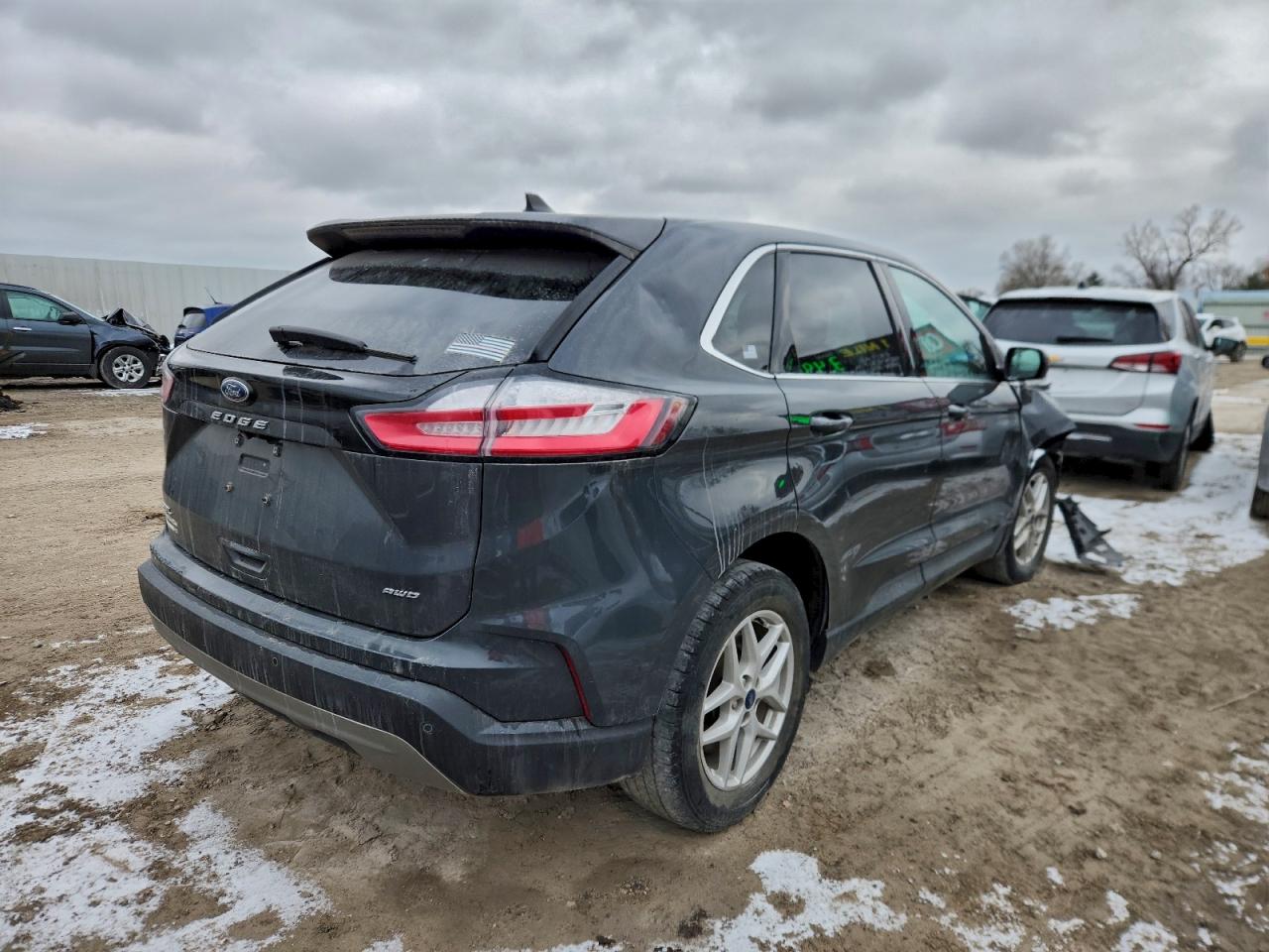 2021 FORD EDGE SEL photo 3