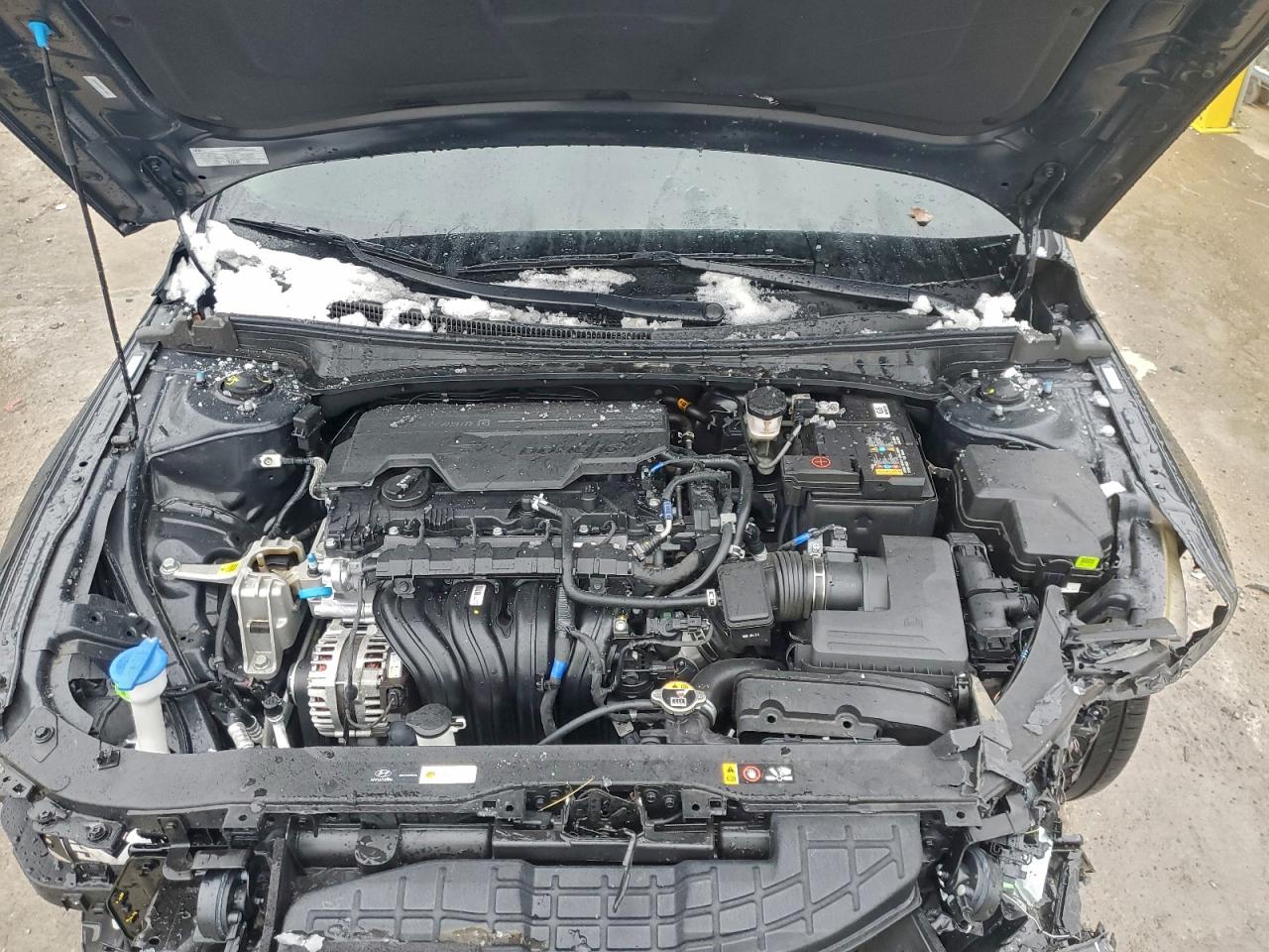 2025 HYUNDAI ELANTRA SEL CONVENIENCE photo 21