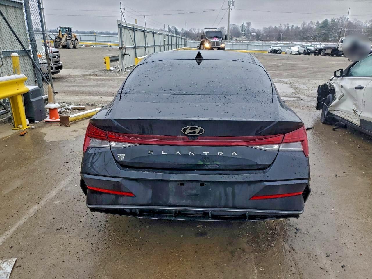 2025 HYUNDAI ELANTRA SEL CONVENIENCE photo 11