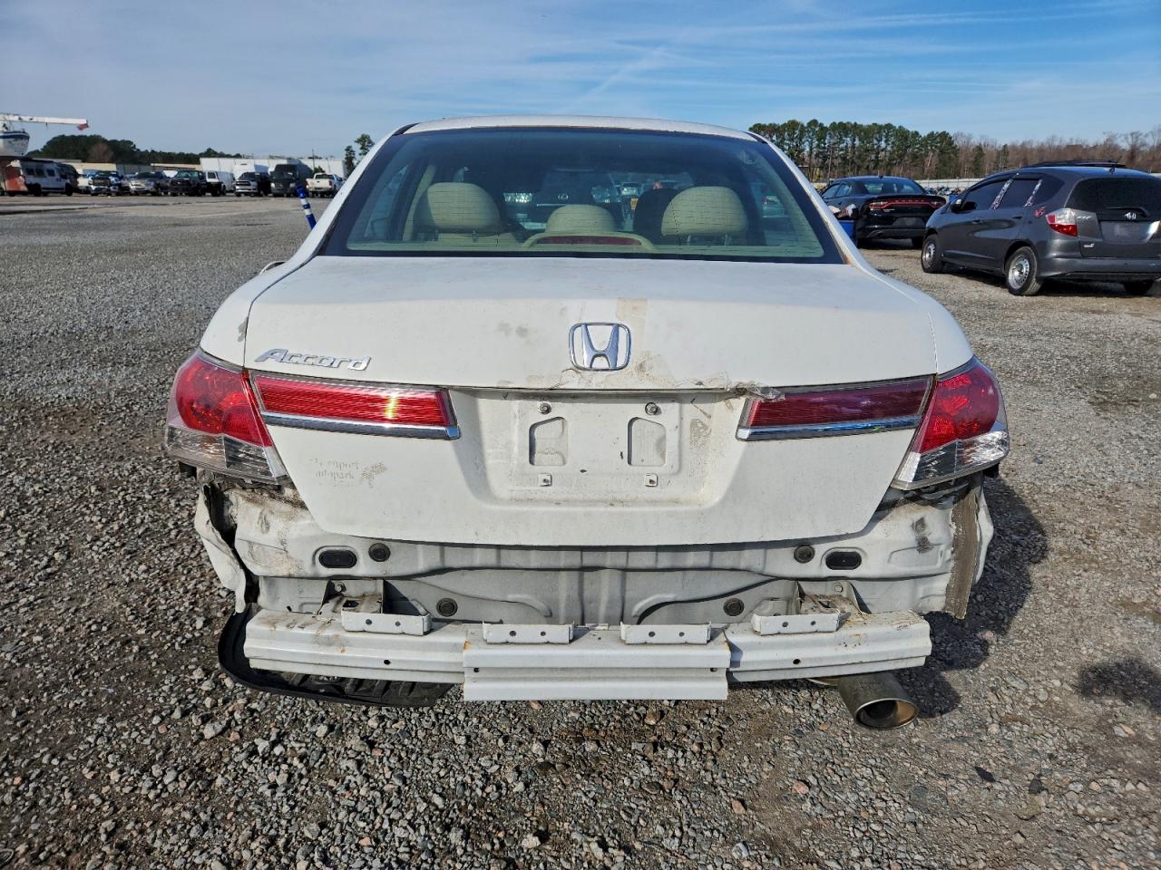 2012 HONDA ACCORD LX photo 6